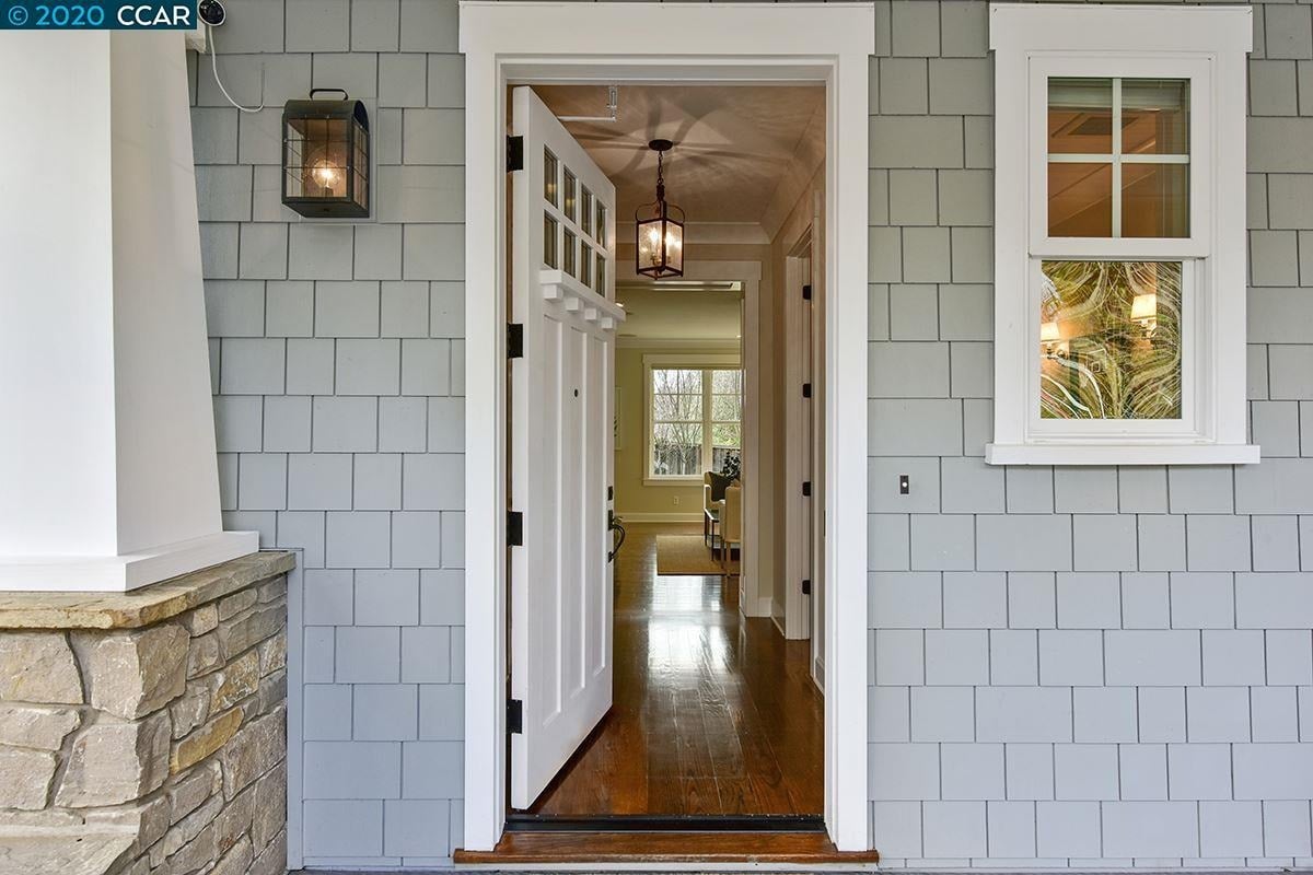 2880 Kinney Dr