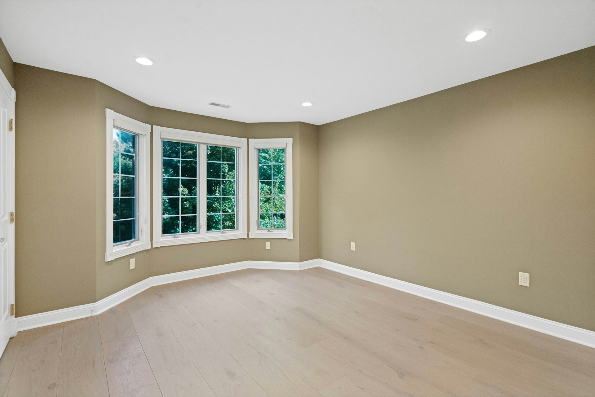 205 Bearwoods Road