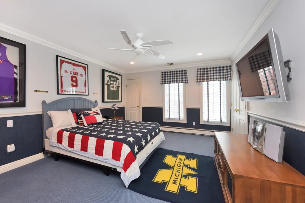 39 Hunting Hollow Ct