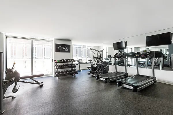 Chic Corner unit in Chelsea