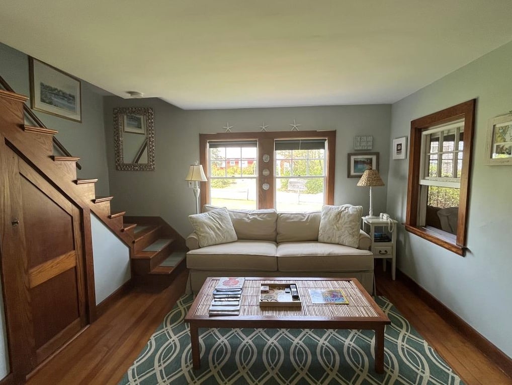 39 Hines Point Rd