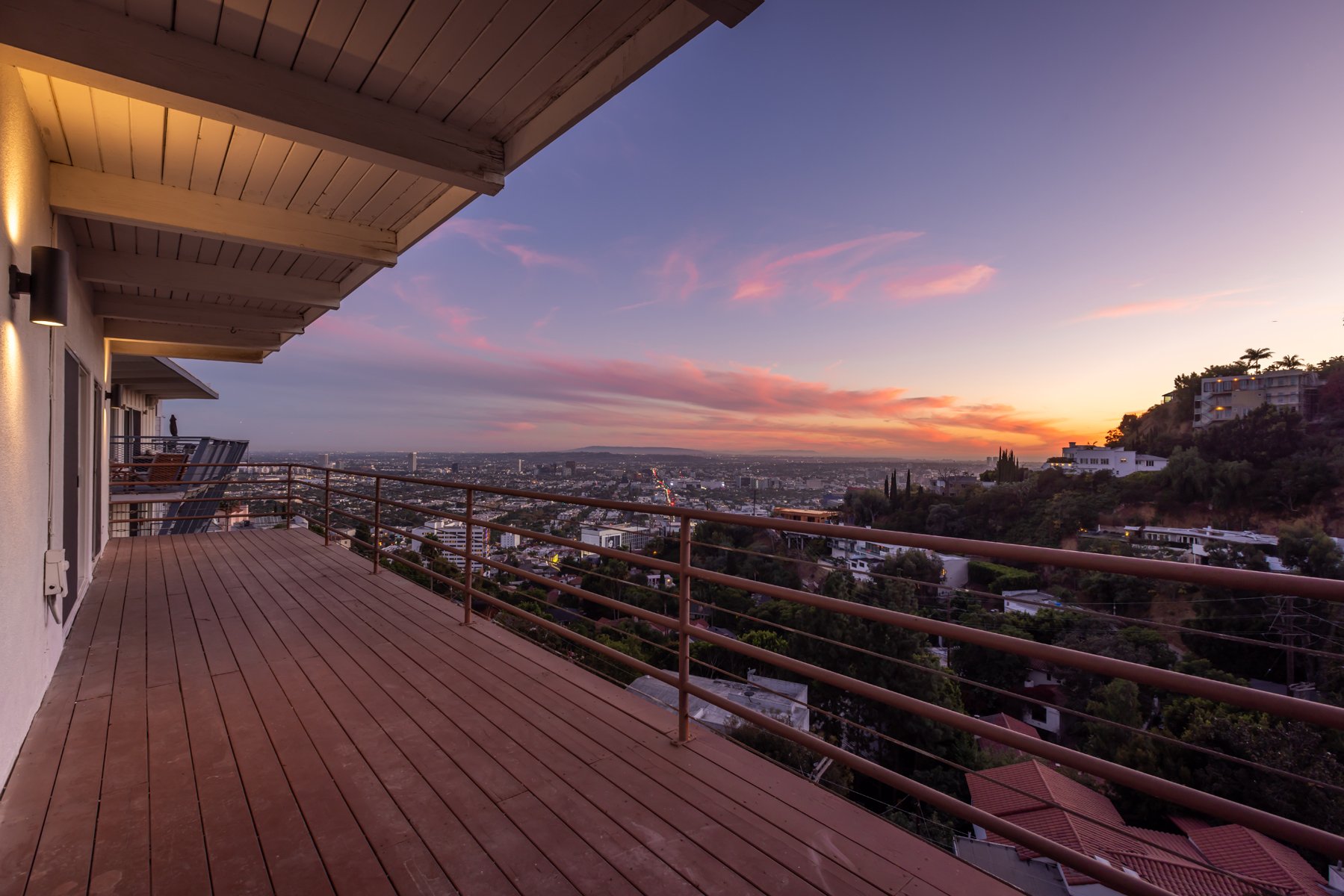 8560 Hollywood Blvd, Hollywood Hills