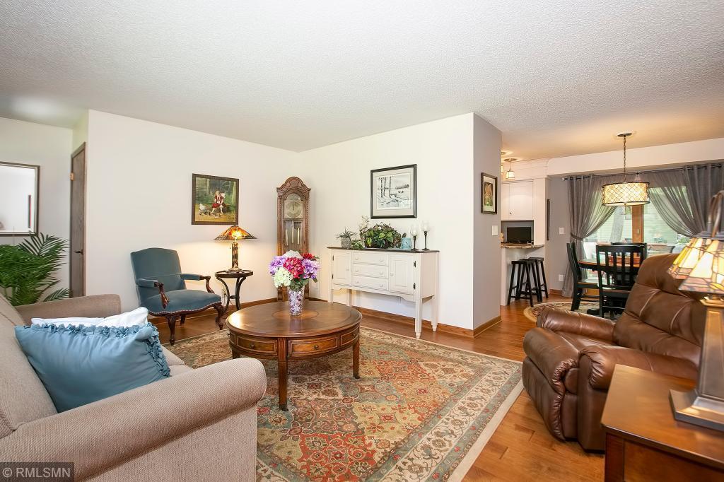 4450 Urbandale Ct N