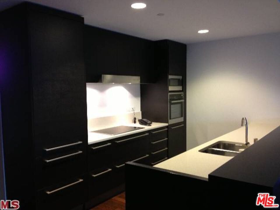 6250 Hollywood Blvd, #5F