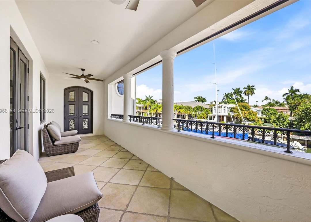 628 Coral Way