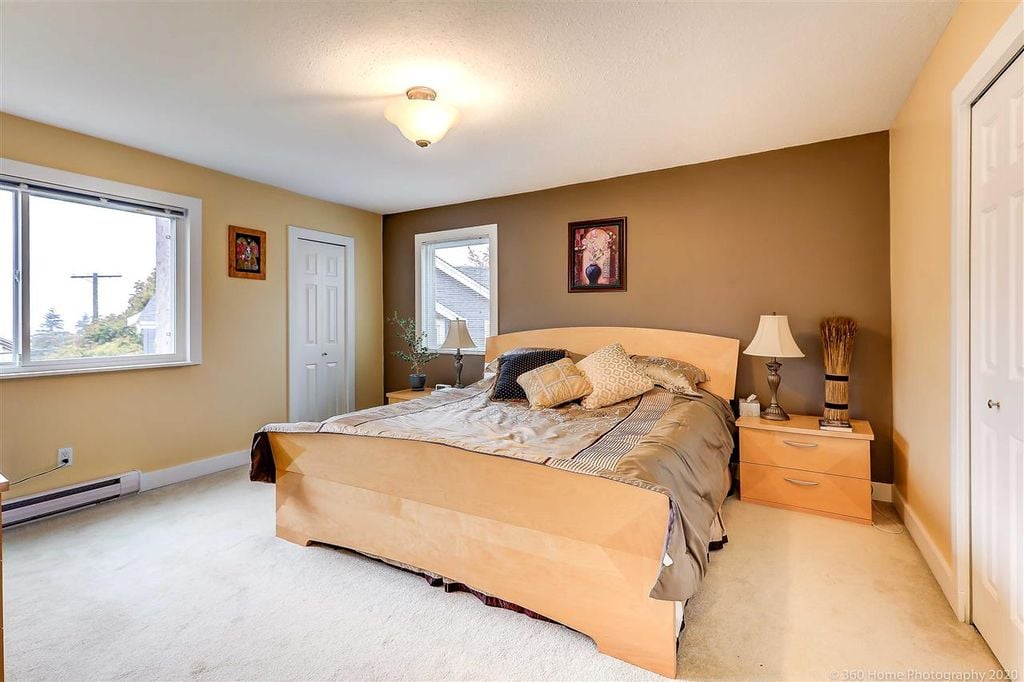 230 W 16th St, #4