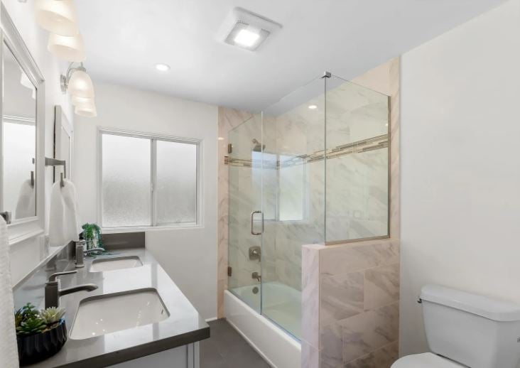 2136 Guy St, San Diego, CA 92103