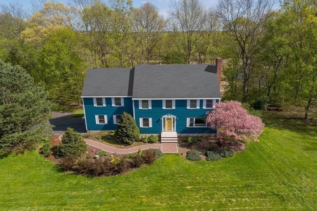 4 Great Meadow Rd