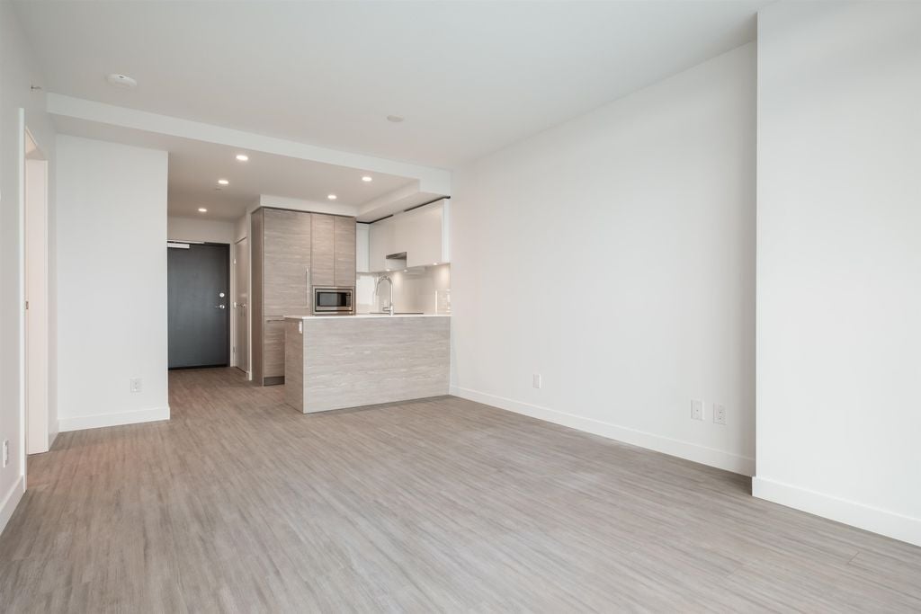 13615 Fraser Hwy, #1602