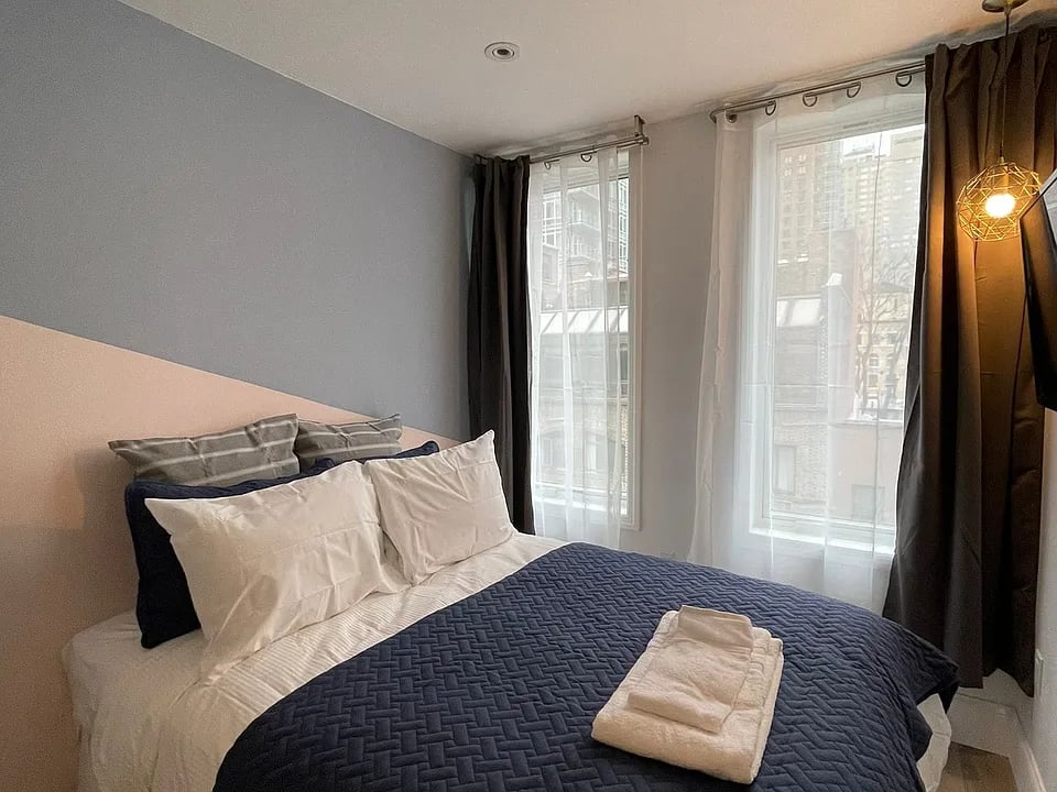308 E 52nd St Unit: 3F