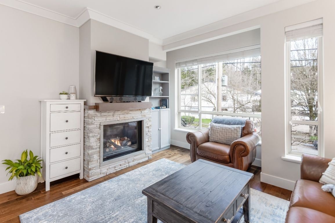 897 Premier St, #1
