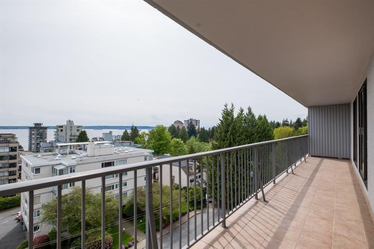 1745 Esquimalt Ave, #804