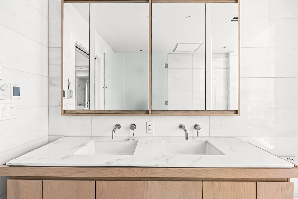 430 Stuart Street Unit 23E