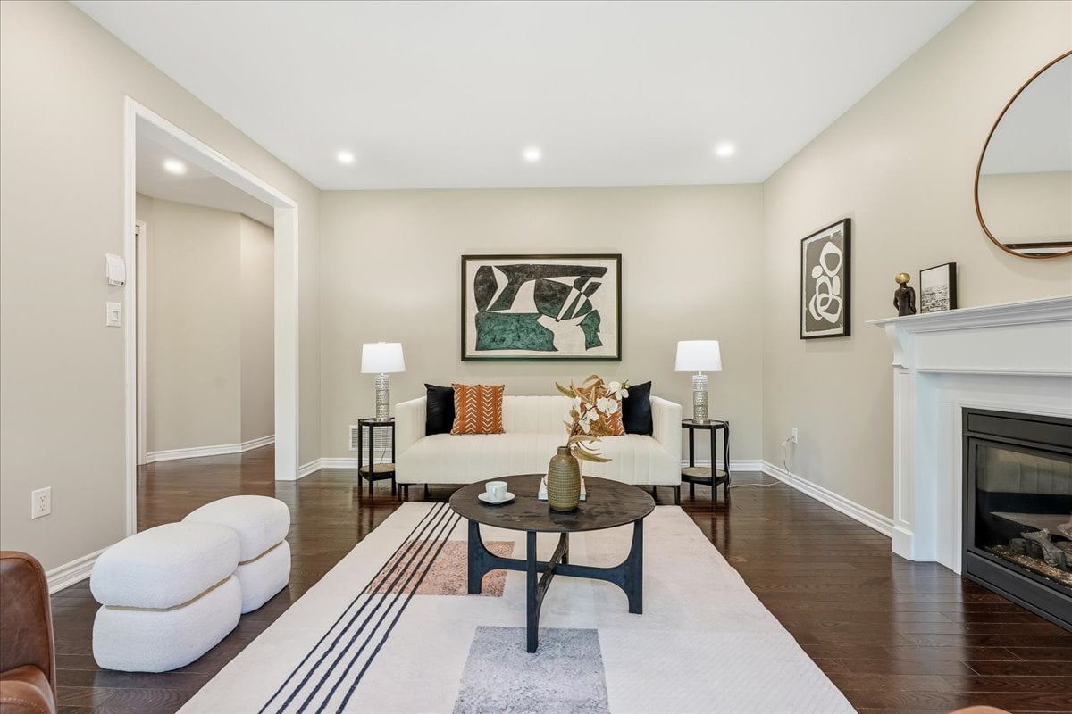 2383 Calloway Dr, Oakville