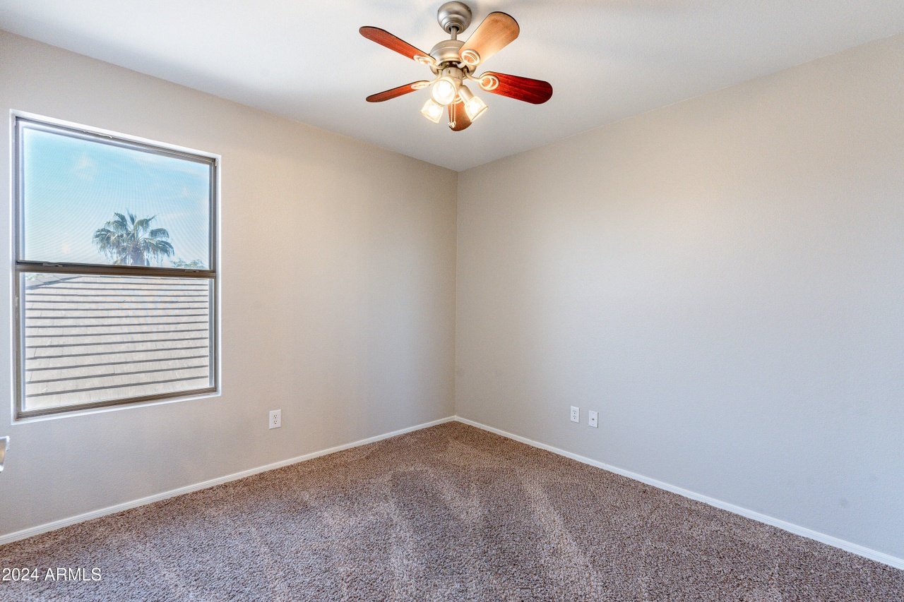2222 E Arabian Dr