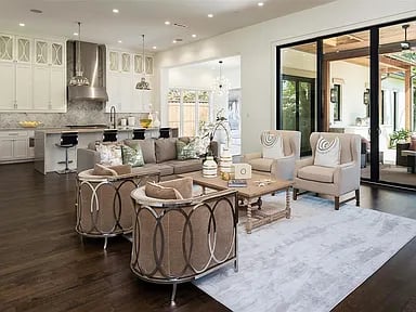 6539 Tulip Ln