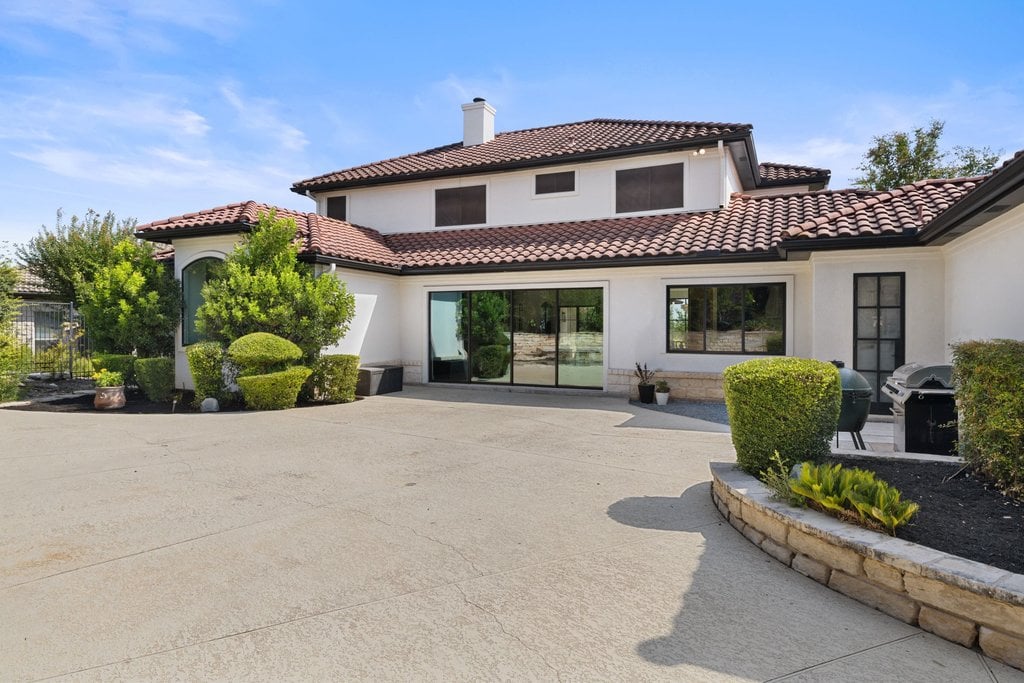 34 Autumn Oaks