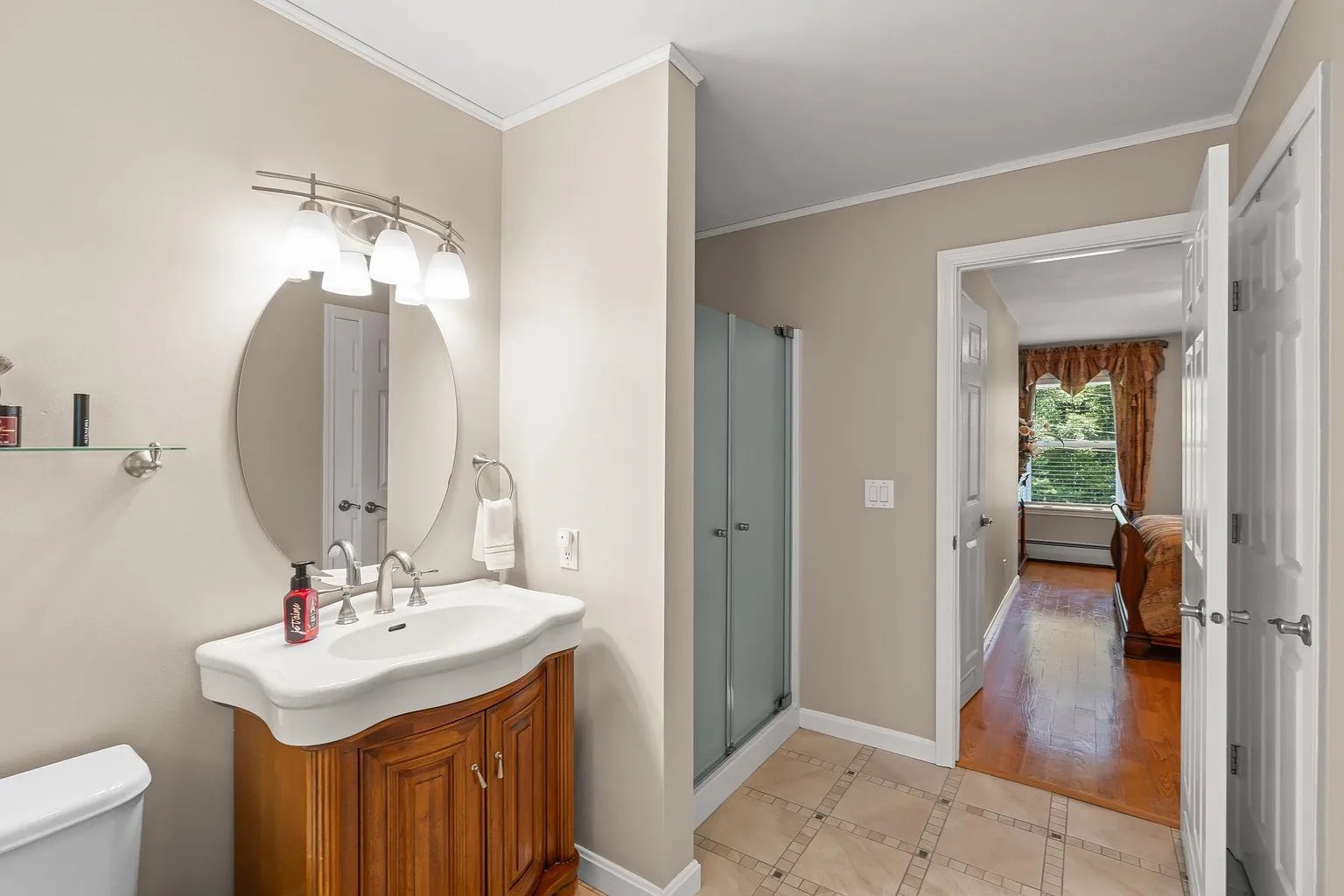 2 Brookside Ln