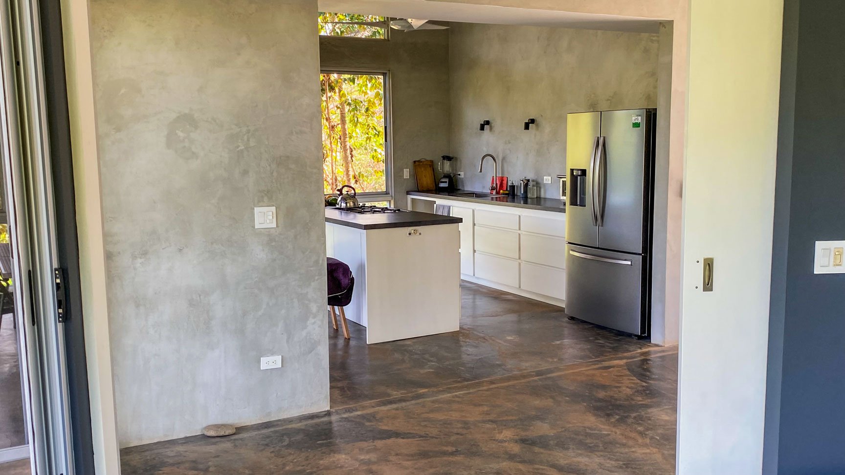 32-Acre Self-Sustainable Off-Grid Farm Near Ojochal with House, Solar Power & River