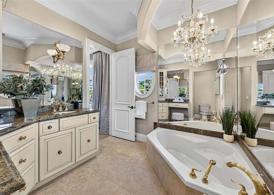 628 Coral Way