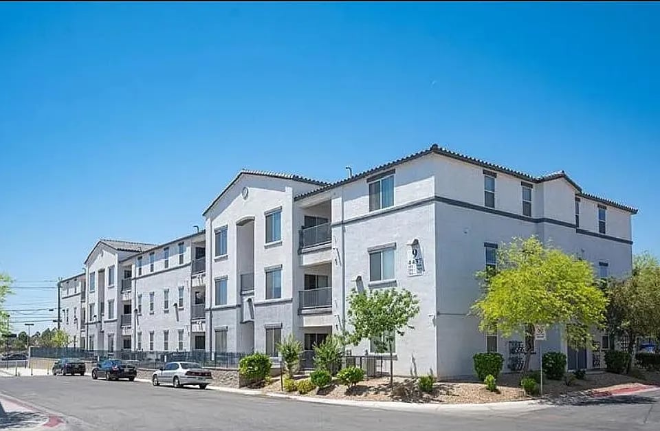 4437 Dover Straight St Unit 203