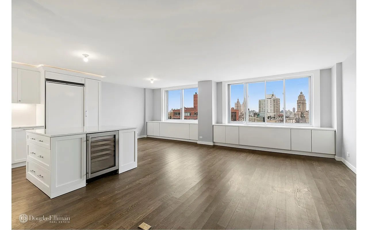 2025 Broadway, #24CDE