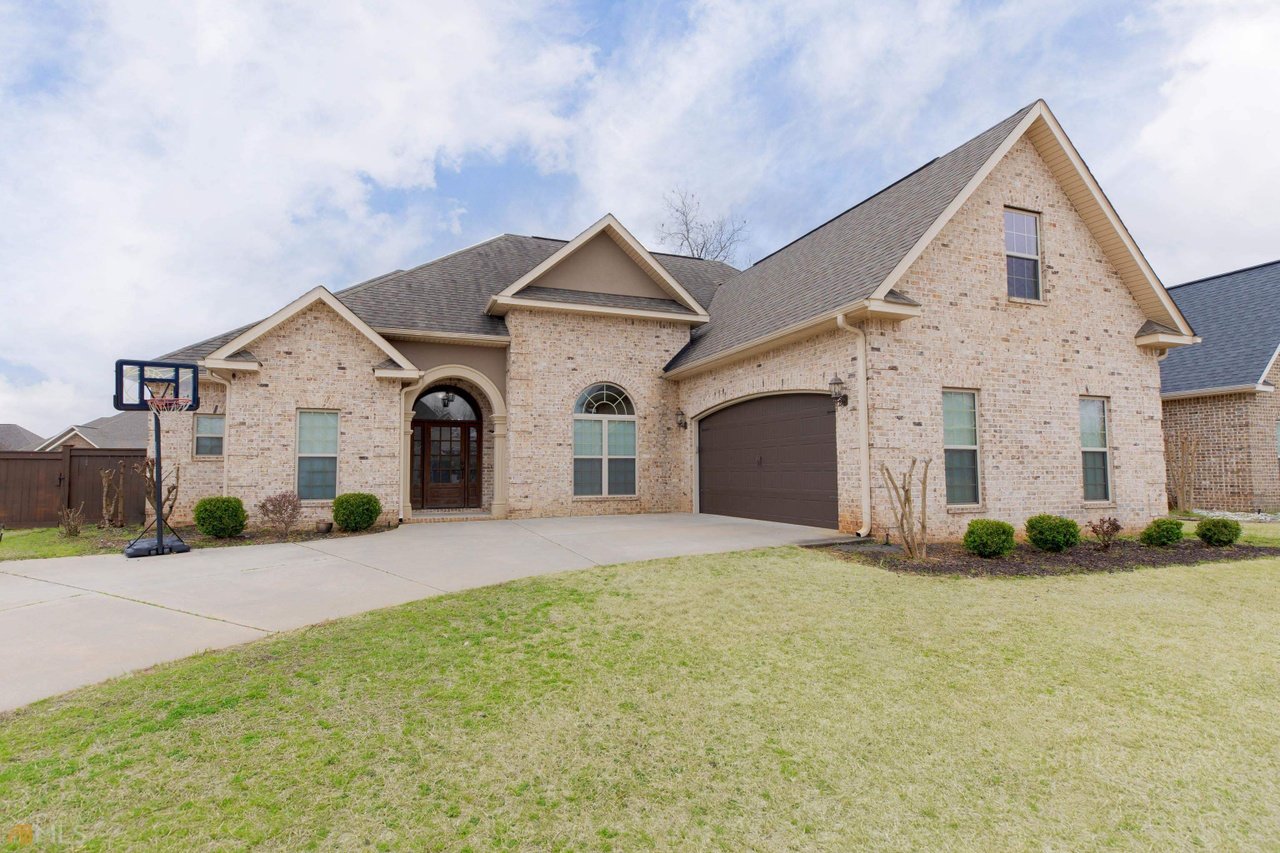 105 Oxfordshire Ct