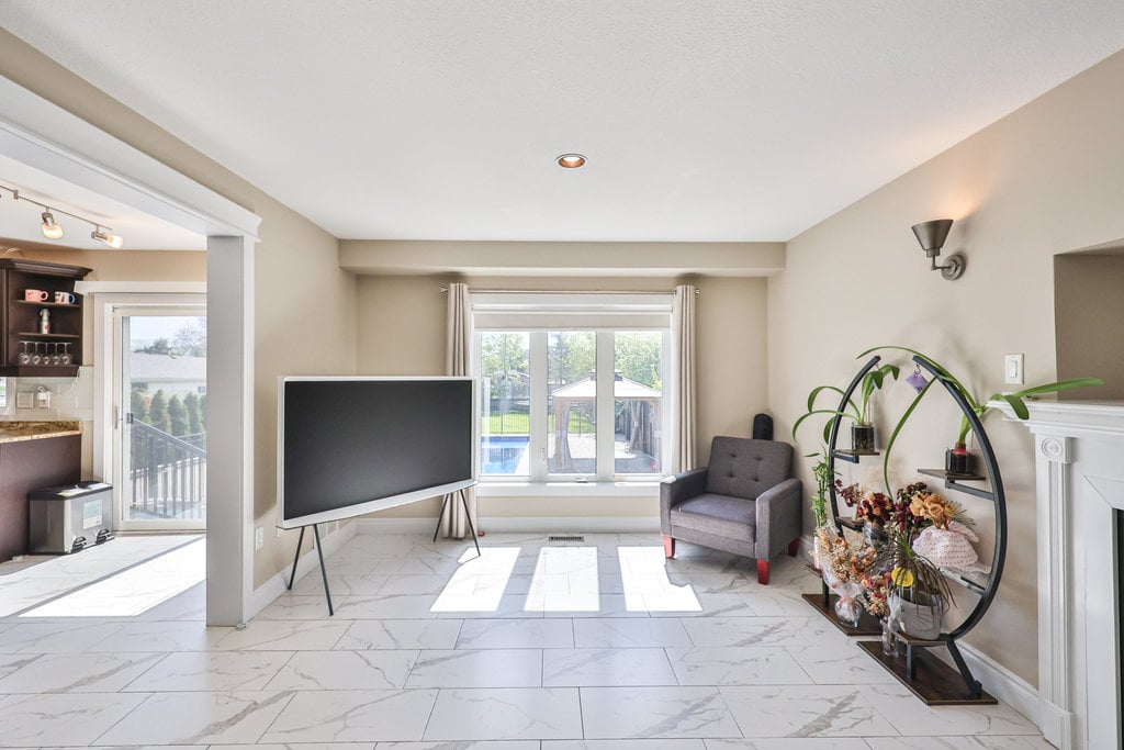 248 1/2 Millen Rd