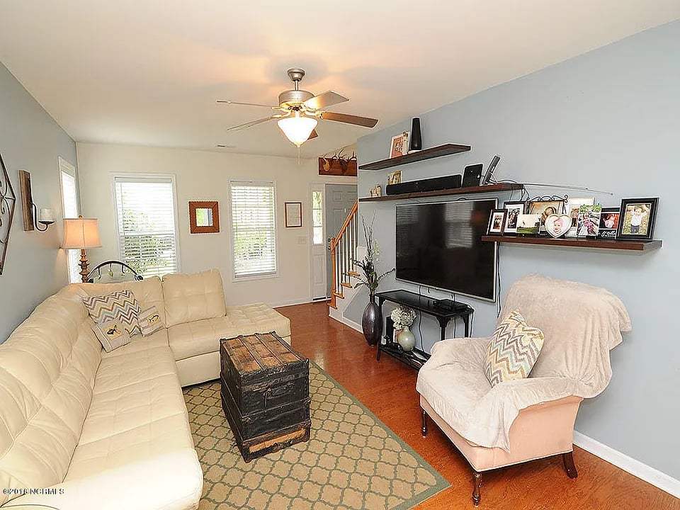 317 Dove Field Ct