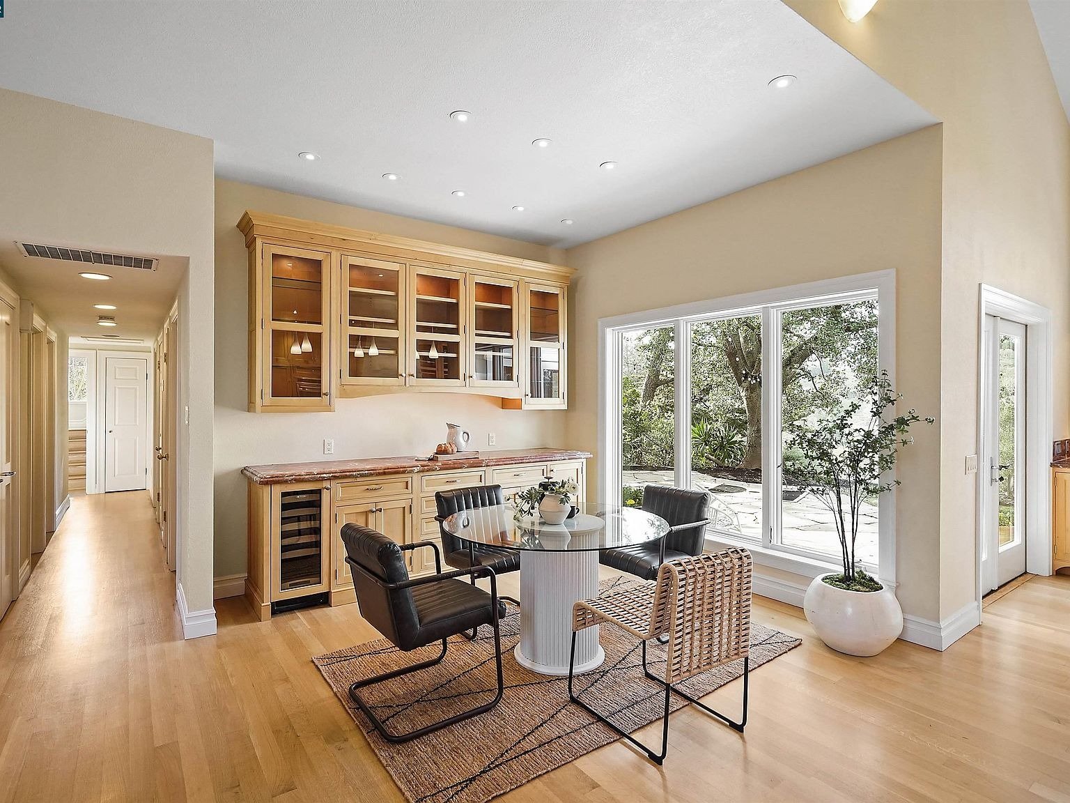 37 Bacon Ct