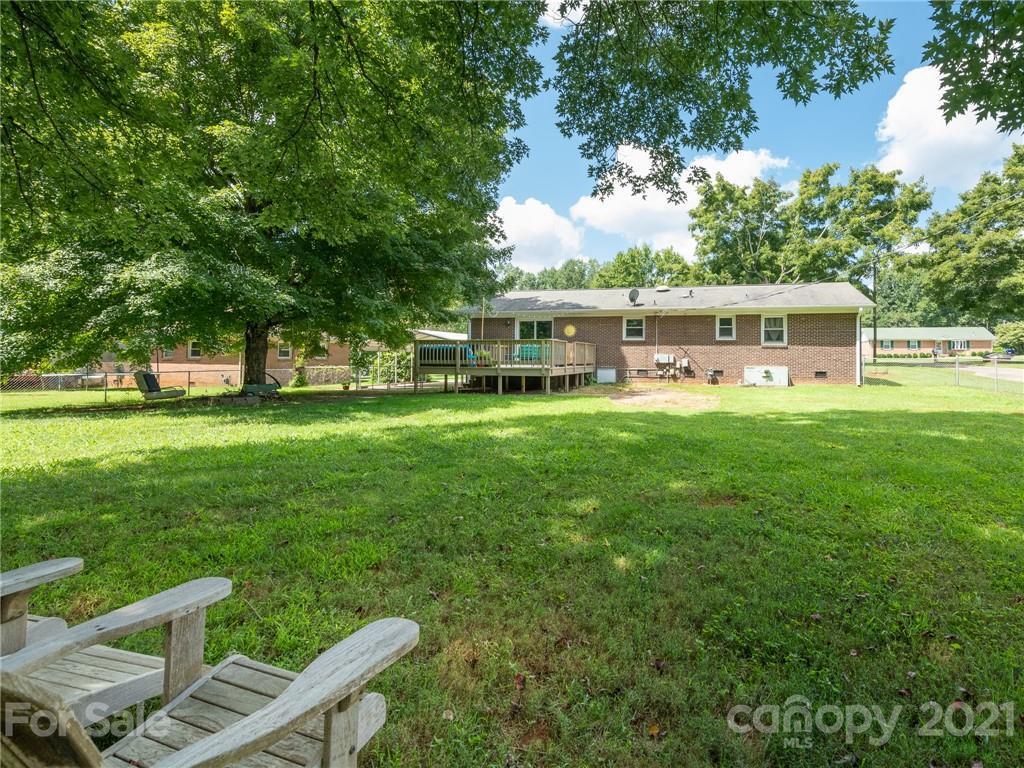 10116 Windrift Rd
