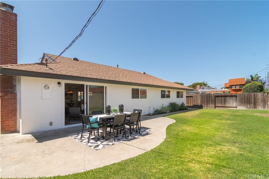 10301 Kamuela Dr