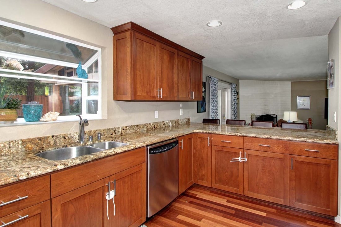 Gorgeous New Listing in 95821! 