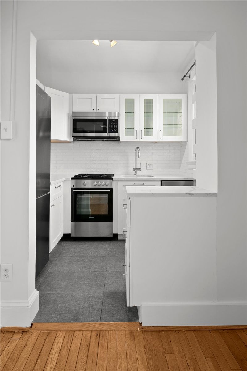 3100 Wisconsin Ave NW #406