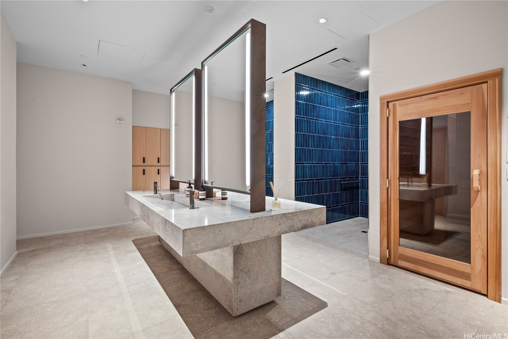 333 Ward Avenue #1713