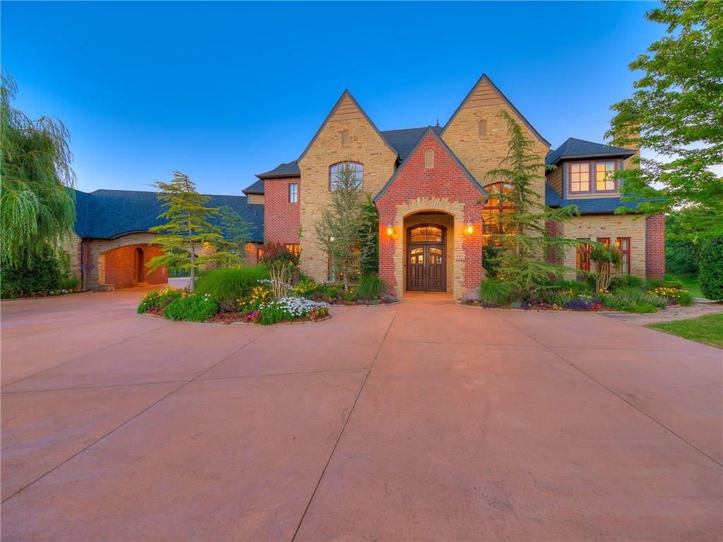 Lakeside of Oakdale: Gated Luxury Living with a Private Ski Lake in Edmond’s Most Coveted Oakdale School District - Wyatt Poindexter - The Agency