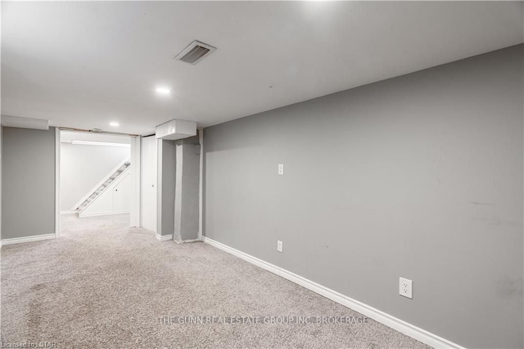 16 Linwood St
