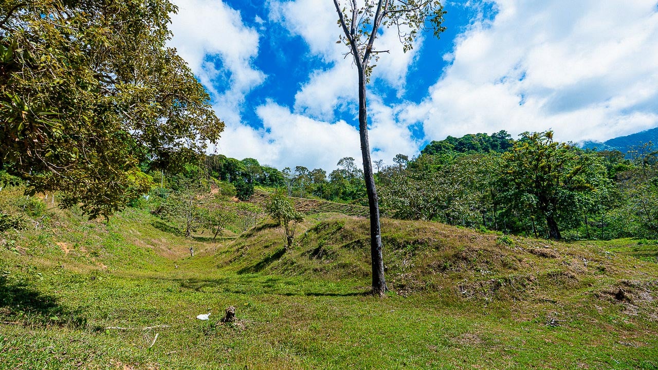 Whale Tail Views Luxury Waterfall Farm