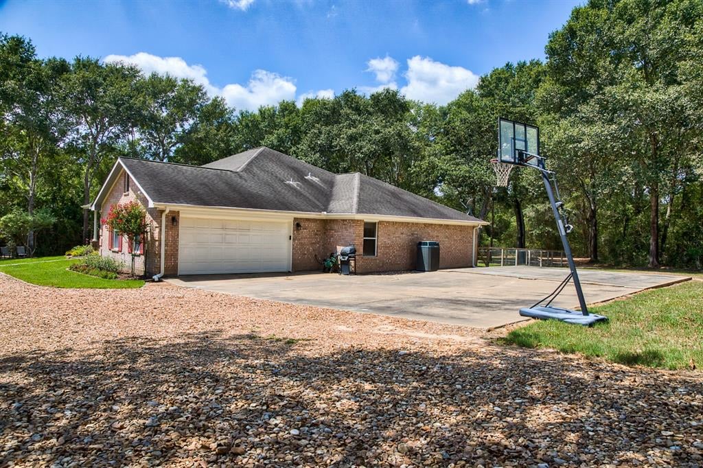 610 Post Oak Road Bellville, Tx 77418