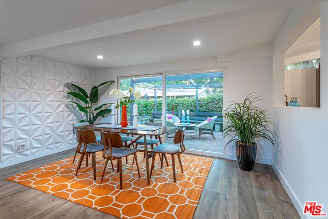 22835 Calabash St, Woodland Hills, CA