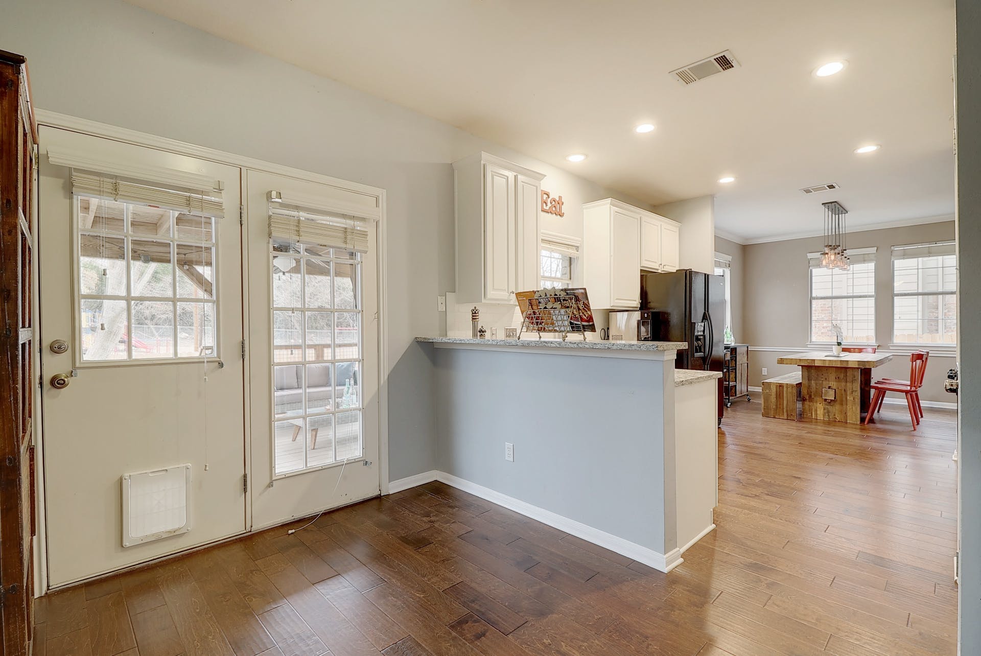 2432 Falcon Dr