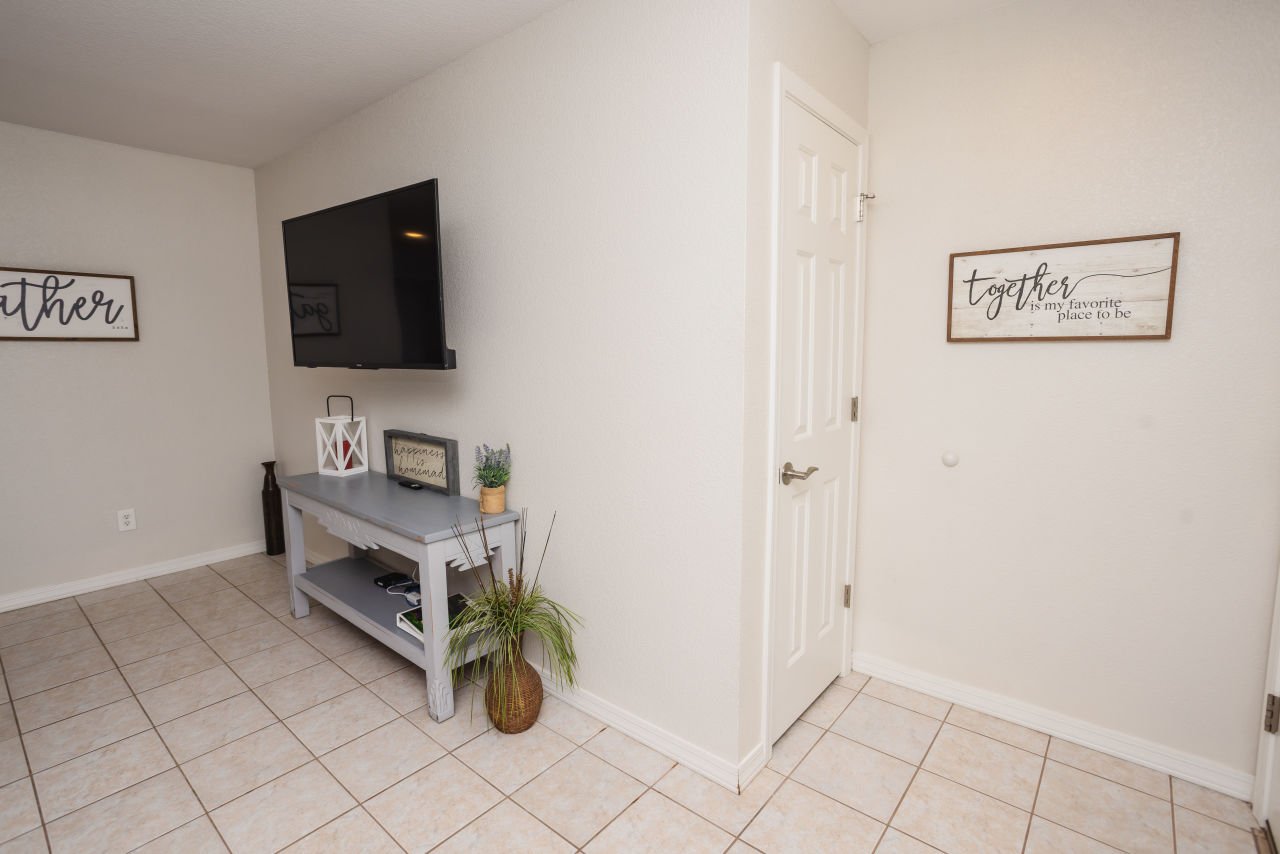3376 Hornet Bay N