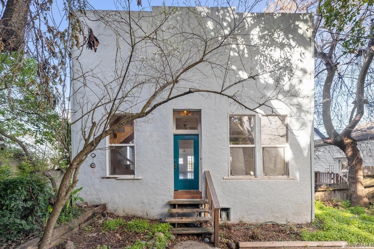 93 Mirabel Ave
