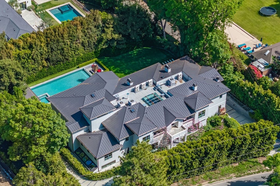 Monarch Reserve, N Norman Pl, 90049