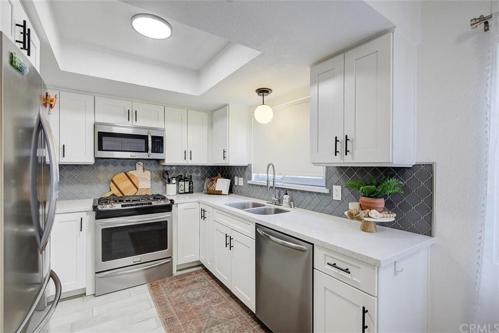 5743 Monte Vista St, Unit 6