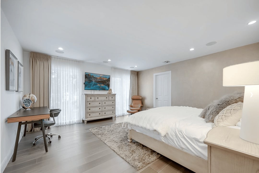 Luxe, Bellagio, 90049