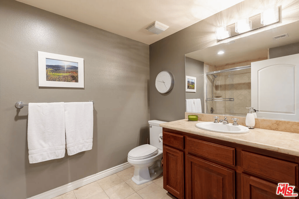 12449 Kling St, #PH1