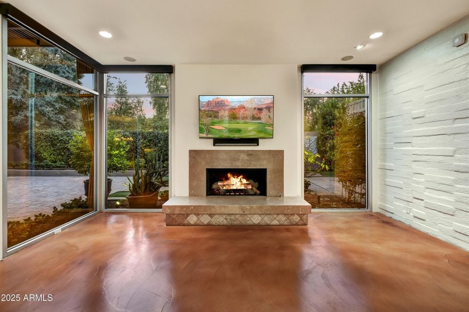 5652 N Scottsdale Rd