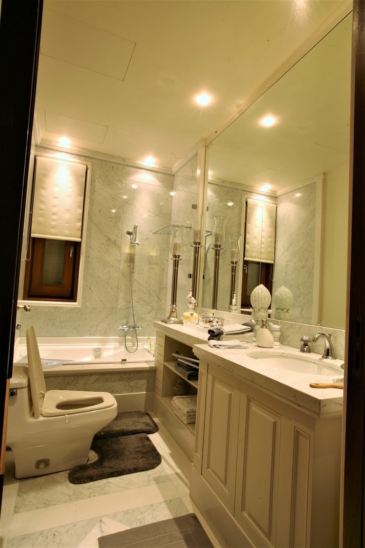 Special Luxury Condo with Sea Views in Athens