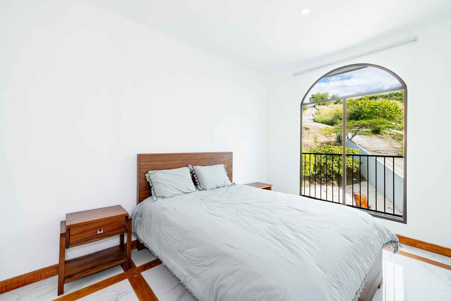 Casa Vista de Paraíso | Panoramic Ocean & Volcano Views in Exclusive Lomas del Mar